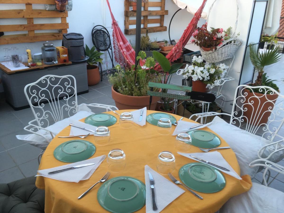 Charming home with private terrace,heart of Málaga Exterior foto